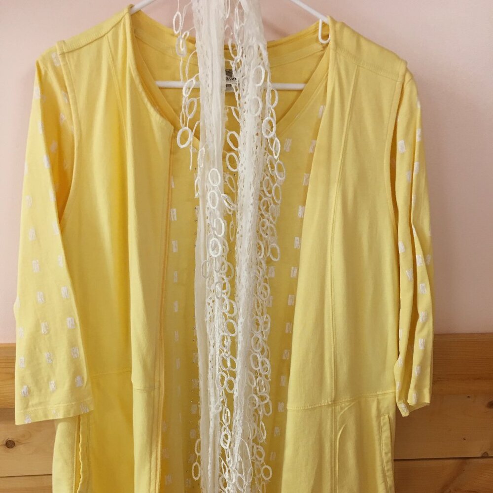Wild Palms Scarf, 3/4 Sleeve Top with Zipper Vest Yellow Women's Size Large